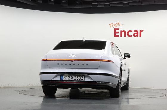Hyundai Grandeur Calligraphy — пробег 33 027 км — фото 4 из 5