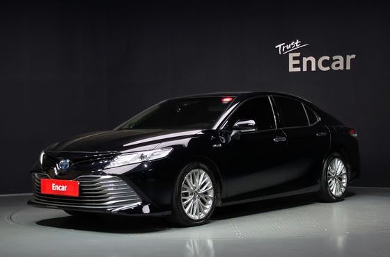 Toyota Camry 2.5 XLE Hybrid — пробег 90 932 км — фото 1 из 5