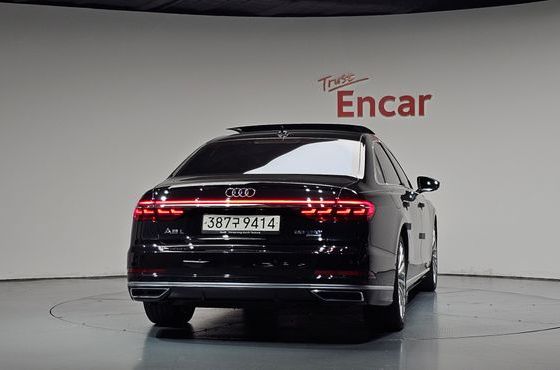 Audi A8 55 TFSI Quattro LWB — пробег 82 025 км — фото 4 из 5