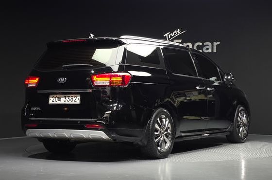 Kia Carnival 9-seater Noblesse — пробег 74 332 км — фото 2 из 5