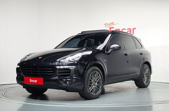 Porsche Cayenne 3.0 Diesel Platium Edition 958 — пробег 150 736 км — фото 1 из 5