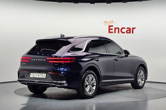 Genesis GV70 2.5T Gasoline AWD — пробег 27 915 км — фото 2 из 5