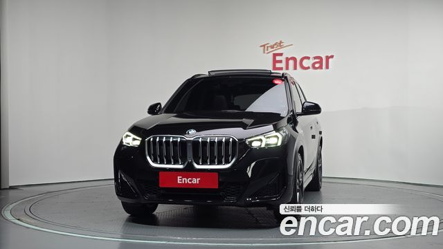 BMW X1 sDrive 20i M Sport — пробег 80 339 км — фото 3 из 5