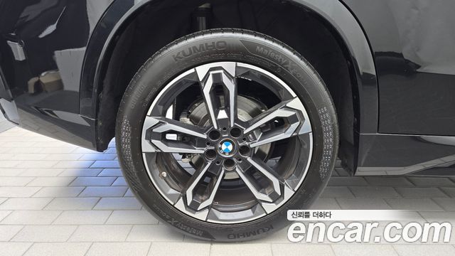 BMW X1 sDrive 20i M Sport — пробег 80 339 км — фото 5 из 5