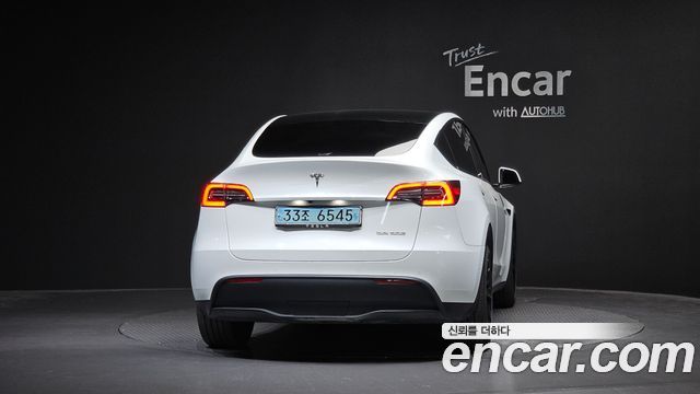 Tesla Model Y Long Range AWD — пробег 70 706 км — фото 4 из 5