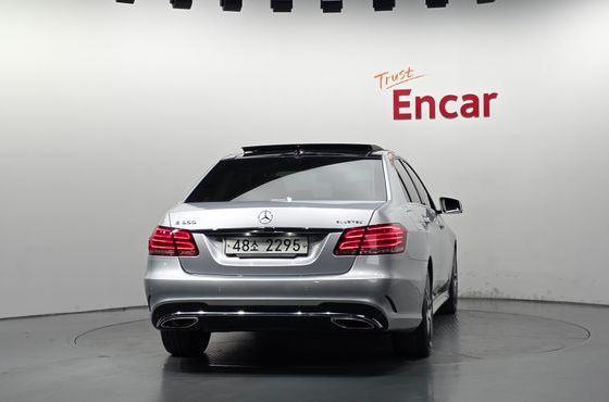 Mercedes-Benz E-Class E350 BlueTec 4MATIC — пробег 84 279 км — фото 4 из 5