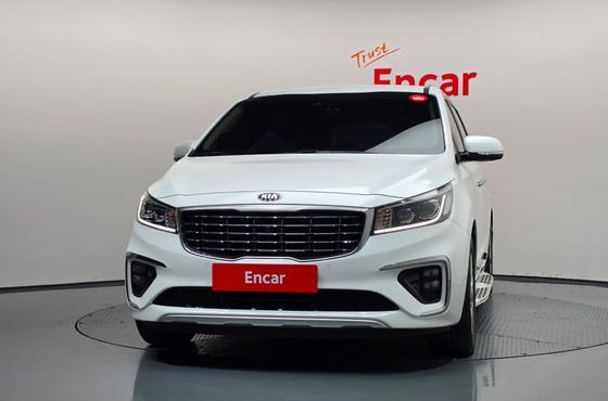 Kia Carnival 9-Seater Noblesse Special — пробег 82 345 км — фото 3 из 5