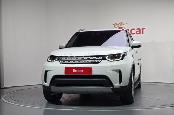Land Rover Discovery 3.0 SD6 HSE Luxury — пробег 136 350 км — фото 3 из 5