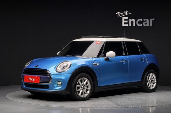Mini Cooper 5Door HIGH 3rd — пробег 78 787 км — фото 1 из 5