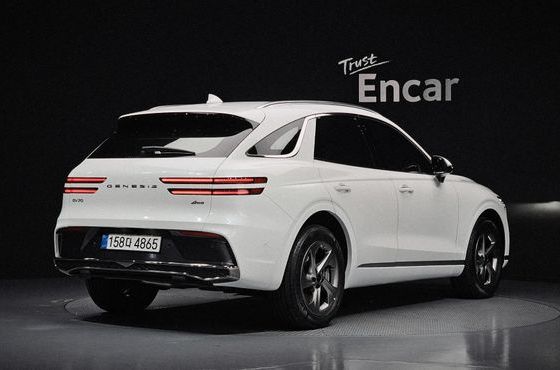 Genesis GV70 2.5T Gasoline AWD — пробег 7 015 км — фото 2 из 5