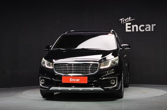 Kia Carnival 9-seater Prestige — пробег 137 650 км — фото 3 из 5