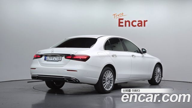 Mercedes-Benz E-Class из Кореи Encar