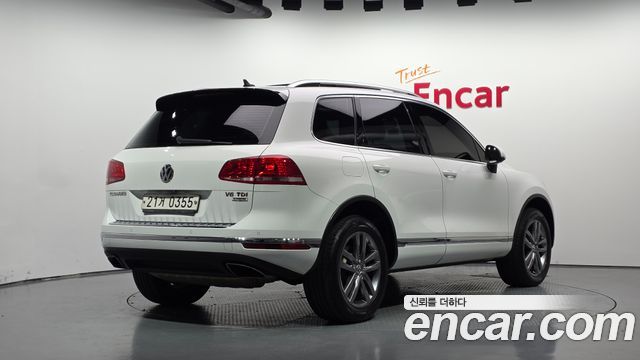 Volkswagen Touareg V6 3.0 TDI Bluemotion 7P5 — пробег 155 918 км — фото 2 из 5