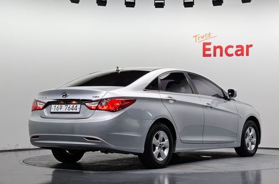 Hyundai Sonata LPi Deluxe — пробег 64 440 км — фото 2 из 5