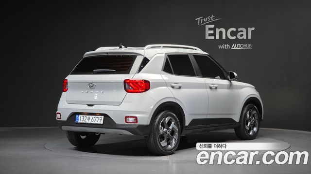 Hyundai Venue 1,6 Premium — пробег 11 659 км — фото 2 из 5