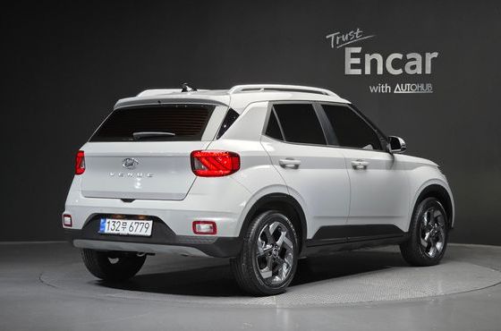 Hyundai Venue 1,6 Premium — пробег 11 659 км — фото 2 из 5