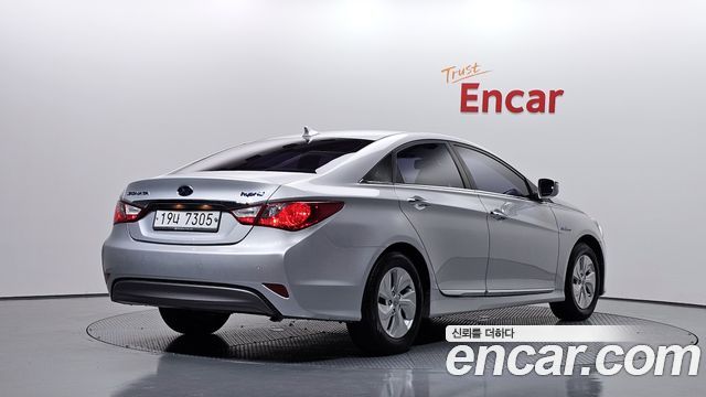 Hyundai Sonata 2.0 Smart — пробег 114 869 км — фото 2 из 5