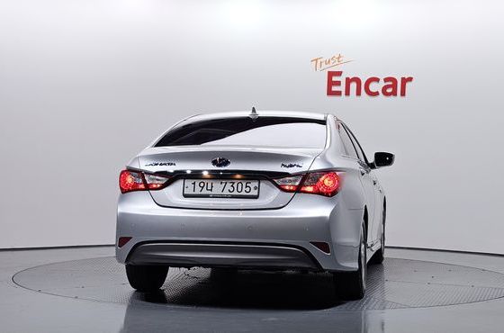 Hyundai Sonata 2.0 Smart — пробег 114 869 км — фото 4 из 5