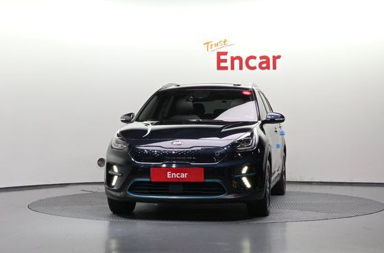 Kia Niro Noblesse — пробег 88 068 км — фото 3 из 5