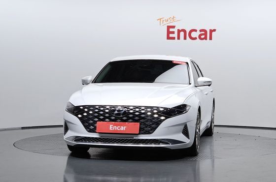 Hyundai Grandeur 2.5 Calligraphy — пробег 106 260 км — фото 3 из 5