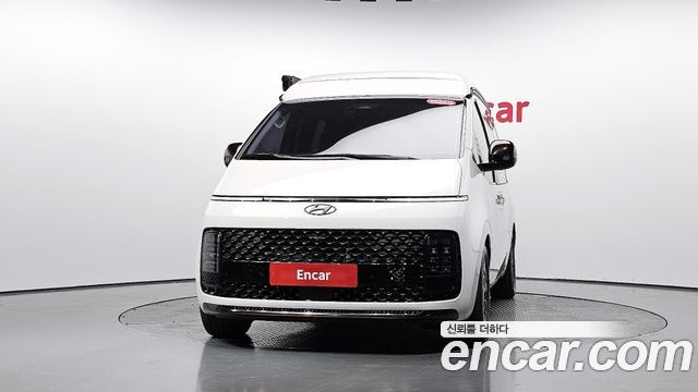 Hyundai Staria 4WD Camper Prestige Camper 11Seater — пробег 18 455 км — фото 3 из 5