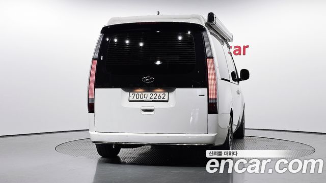 Hyundai Staria 4WD Camper Prestige Camper 11Seater — пробег 18 455 км — фото 4 из 5
