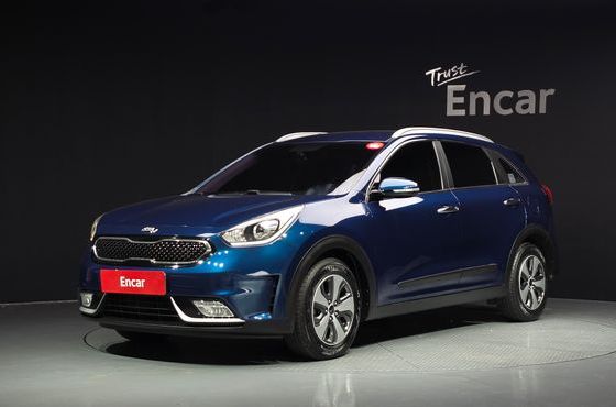 Kia Niro Prestige — пробег 96 428 км — фото 1 из 5