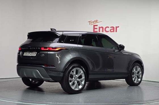 Land Rover Range Rover Evoque P250 SE — пробег 17 687 км — фото 2 из 5