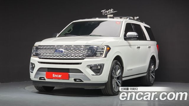 Ford Expedition Platinum 4WD 7Seater — пробег 95 383 км — фото 1 из 5
