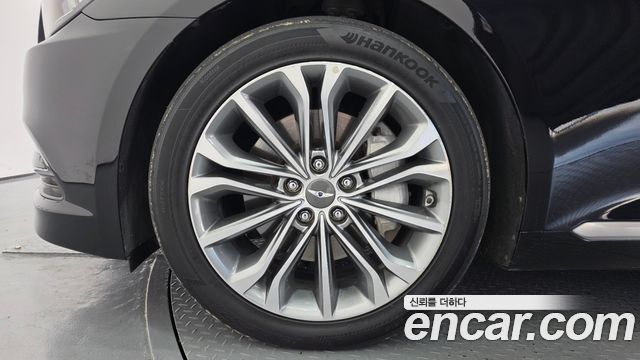 Hyundai Genesis из Кореи Encar