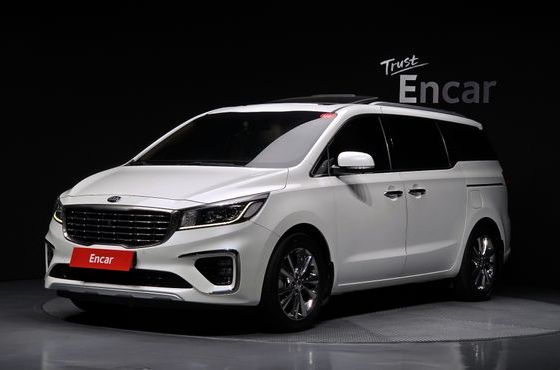 Kia Carnival 7-Seater Limousine President — пробег 63 250 км — фото 1 из 5