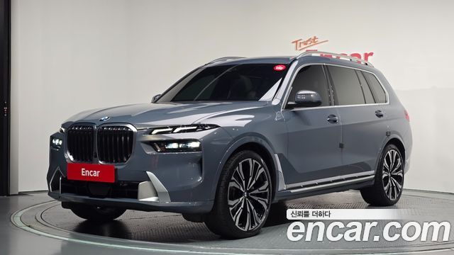 BMW X7 xDrive 40i Design Pure Excellence Frist Edition 6STR — пробег 39 482 км — фото 1 из 5