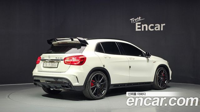 Mercedes-Benz GLA-Class GLA45 AMG 4MATIC — пробег 81 679 км — фото 2 из 5