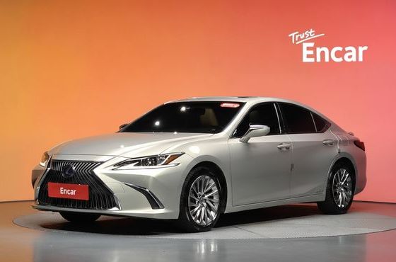 Lexus ES Luxury Plus — пробег 126 374 км — фото 1 из 5
