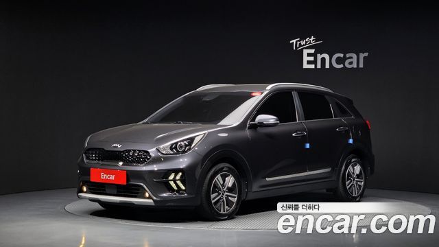 Kia Niro 1.6 HEV Prestige — пробег 80 348 км — фото 1 из 5