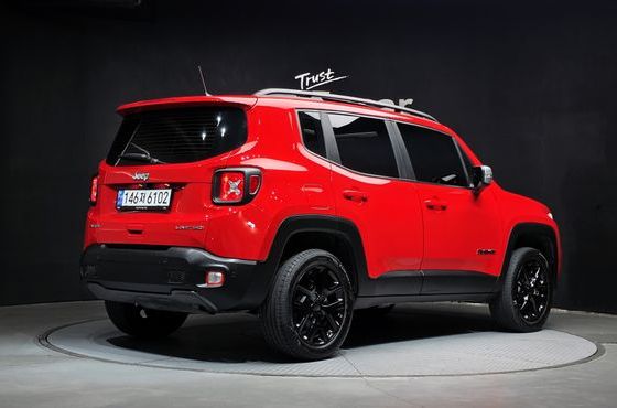 Jeep Renegade 1.3 Limited AWD — пробег 16 092 км — фото 2 из 5