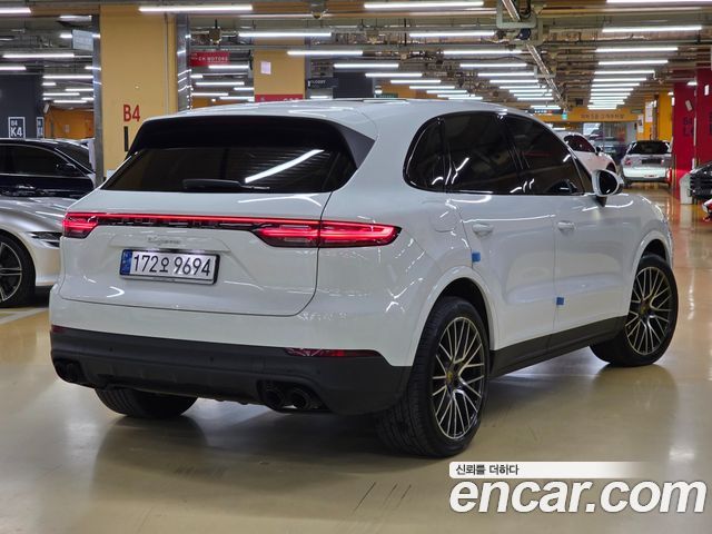 Porsche Cayenne 3.0 — пробег 33 000 км — фото 3 из 5