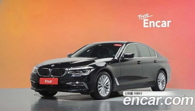 BMW 5-Series 530i xDrive Luxury Plus — пробег 122 710 км — фото 1 из 5