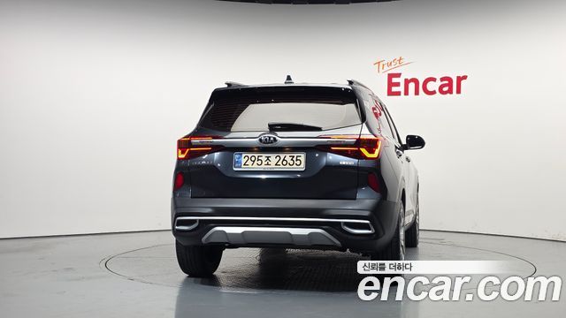 Kia Seltos из Кореи Encar