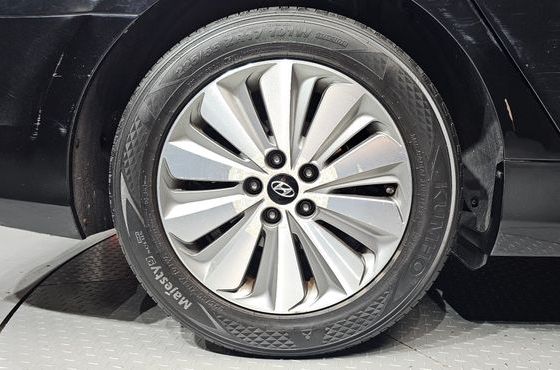 Hyundai Grandeur Premium — пробег 234 401 км — фото 5 из 5