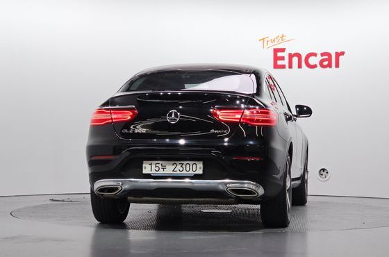 Mercedes-Benz GLC-Class GCL300 4MATIC Coupe — пробег 93 870 км — фото 4 из 5