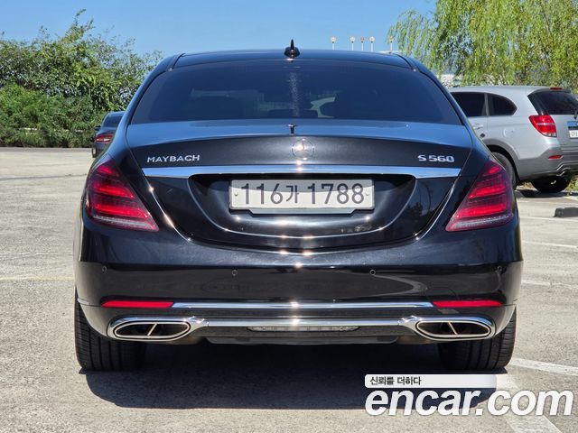 Mercedes-Benz S-Class Maybach S560 — пробег 113 700 км — фото 4 из 5