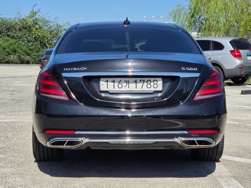 Mercedes-Benz S-Class Maybach S560 — пробег 113 700 км — фото 4 из 5