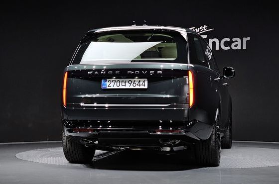 Land Rover Range Rover P530 Autobiography Long Wheel Base — пробег 18 км — фото 4 из 5