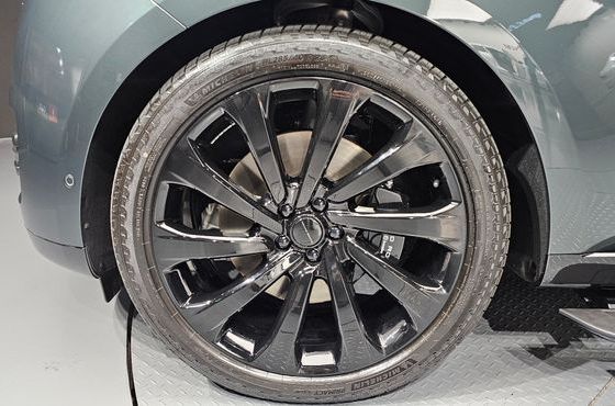 Land Rover Range Rover P530 Autobiography Long Wheel Base — пробег 18 км — фото 5 из 5