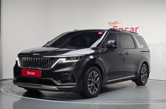 Kia Carnival Diesel 11-Seater Signature — пробег 56 701 км — фото 1 из 5