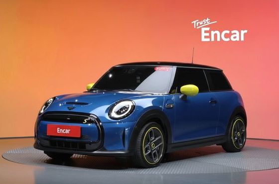 Mini Cooper SE Electric 3rd — пробег 63 533 км — фото 1 из 5