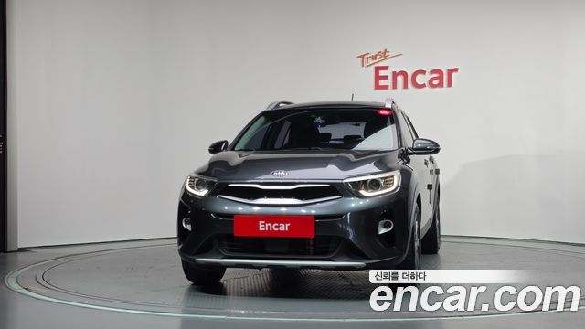 Kia Stonic из Кореи Encar