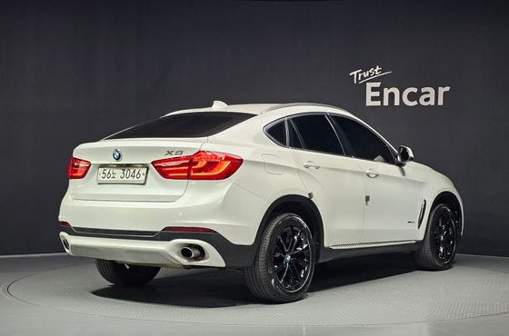 BMW X6 xDrive 30d — пробег 164 722 км — фото 2 из 5