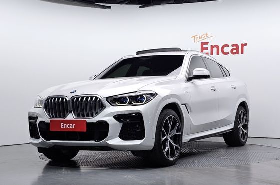 BMW X6 xDrive40i M Sport — пробег 53 480 км — фото 1 из 5